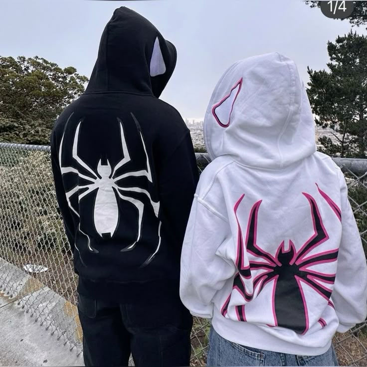Sp5der Hoodie: A Bold Essential for Contemporary Streetwear